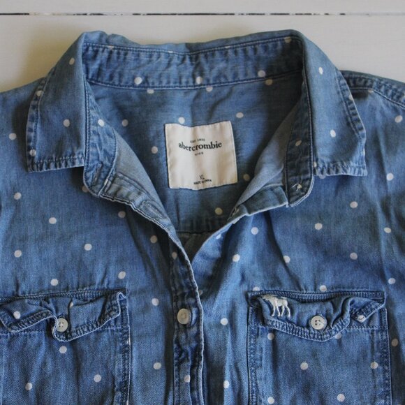 Abercrombie Kids Denim Chambray Button Down With Polka Dots - Picture 5 of 7